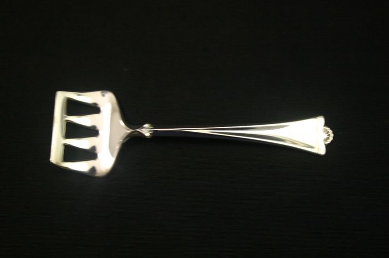 Konval sardinspade