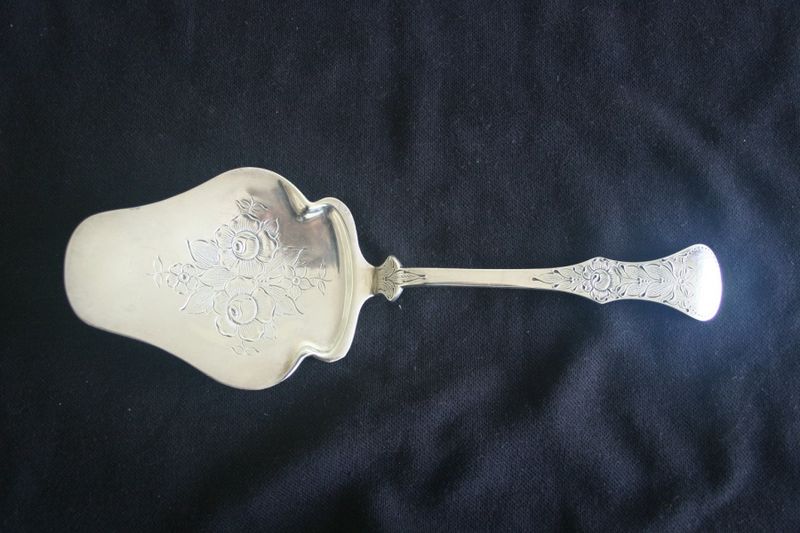 Flat Rose kakespade 2