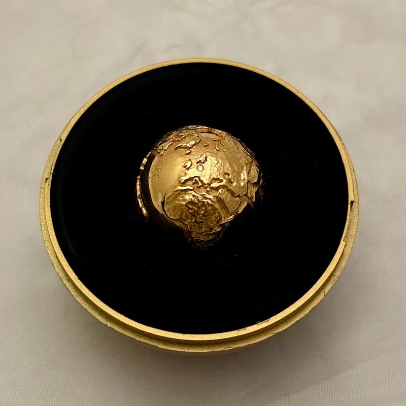 3D Golden Diamond Globe Coin - Poland
