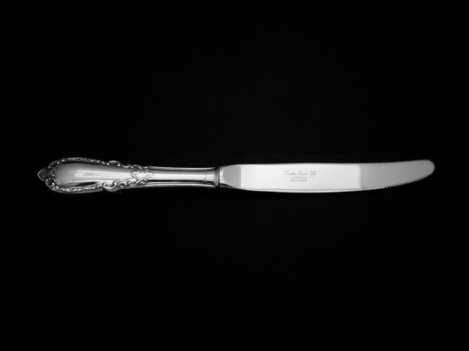 Hovedbilde Edel liten spisekniv med tagger
